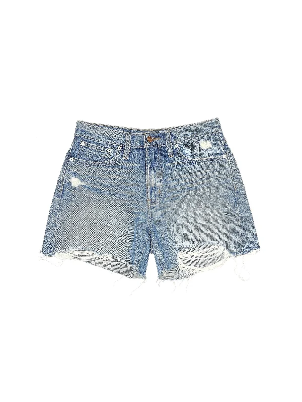 Mid-Rise Denim Shorts in Medium Wash